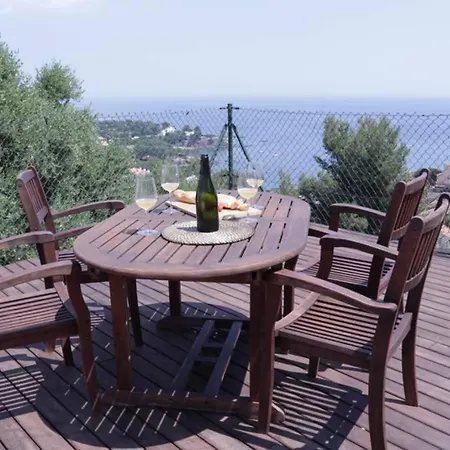Apartment Costa Brava With Stunning Sea View Llanca
